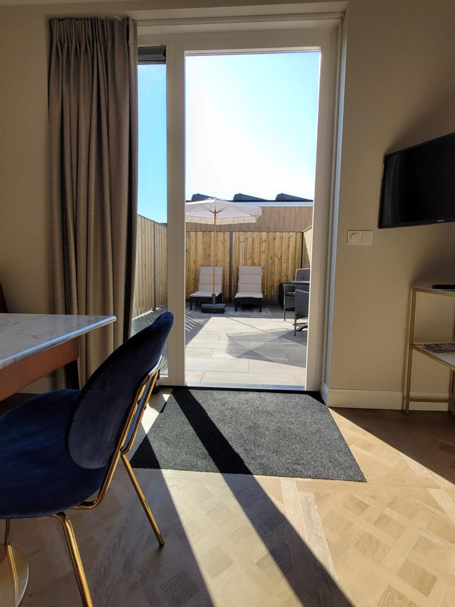Luxe Kamer Langendam 48 Met Prive Terras Zoutelande Exterior foto
